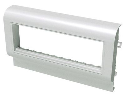 10643